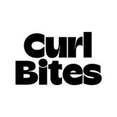 Curl Bites logo – tysk curly girl-brand specialiseret i pleje til krøller og bølger hos Hair Souk.